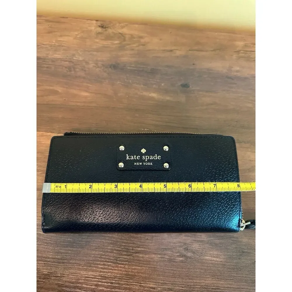 Kate Spade New York Black Pebbled Leather Wristlet Wallet Clutch Zip Around‎